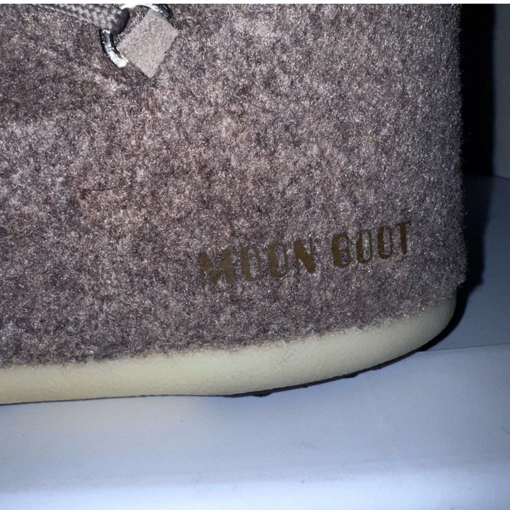 Moon Boot Icon Low Sand Brown Felt Snow Boots 10-11.5US